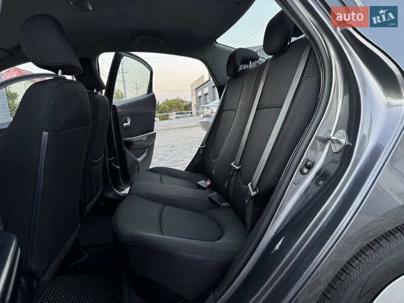 Седан Kia Rio 2012 в Одессе
