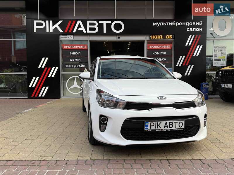 Хэтчбек Kia Rio 2018 в Львове