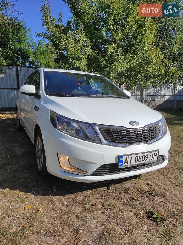 Седан Kia Rio 2013 в Нежине