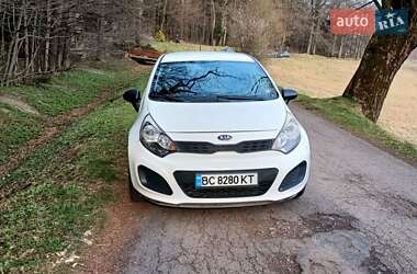 Хэтчбек Kia Rio 2012 в Дрогобыче