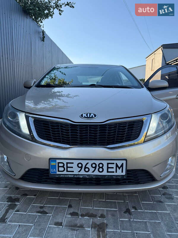 Седан Kia Rio 2013 в Первомайске