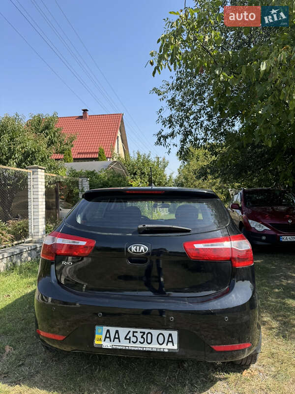 Хетчбек Kia Rio 2013 в Києві