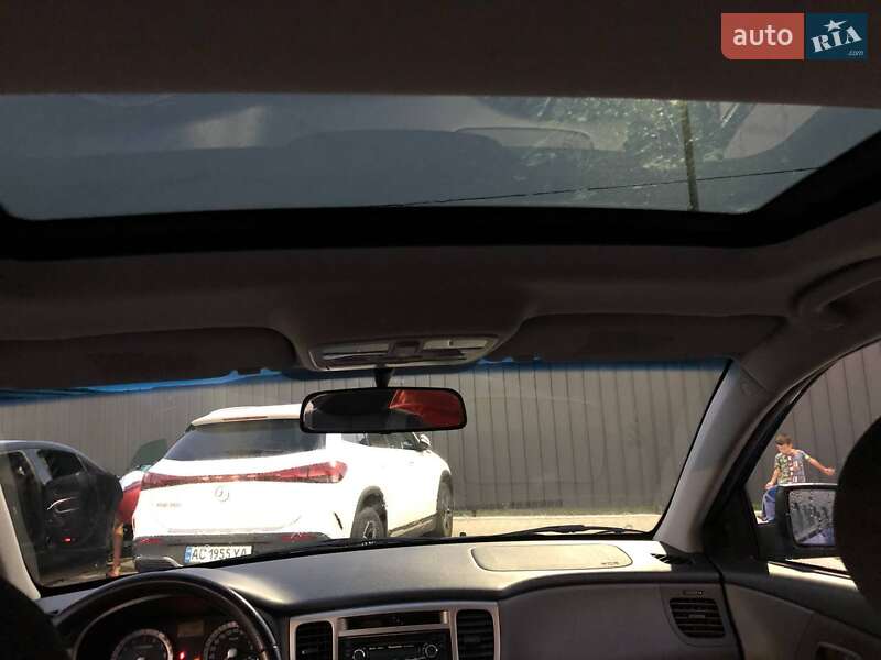 Хетчбек Kia Rio 2006 в Луцьку