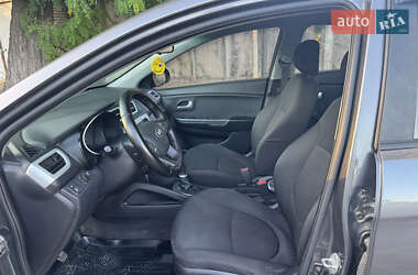Седан Kia Rio 2013 в 