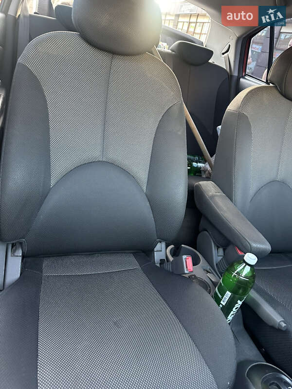 Хэтчбек Kia Rio 2006 в Рокитном фото 13 Хэтчбек Kia Rio 2006 в Рокитном