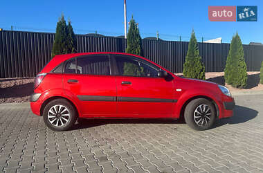 Хэтчбек Kia Rio 2009 в Тернополе