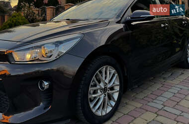 Хэтчбек Kia Rio 2018 в Ужгороде