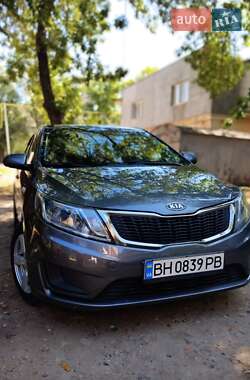 Седан Kia Rio 2012 в Измаиле