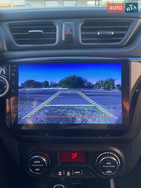 Седан Kia Rio 2013 в Киеве