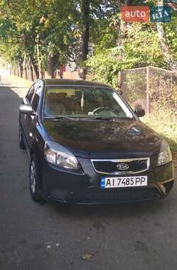 Седан Kia Rio 2010 в 