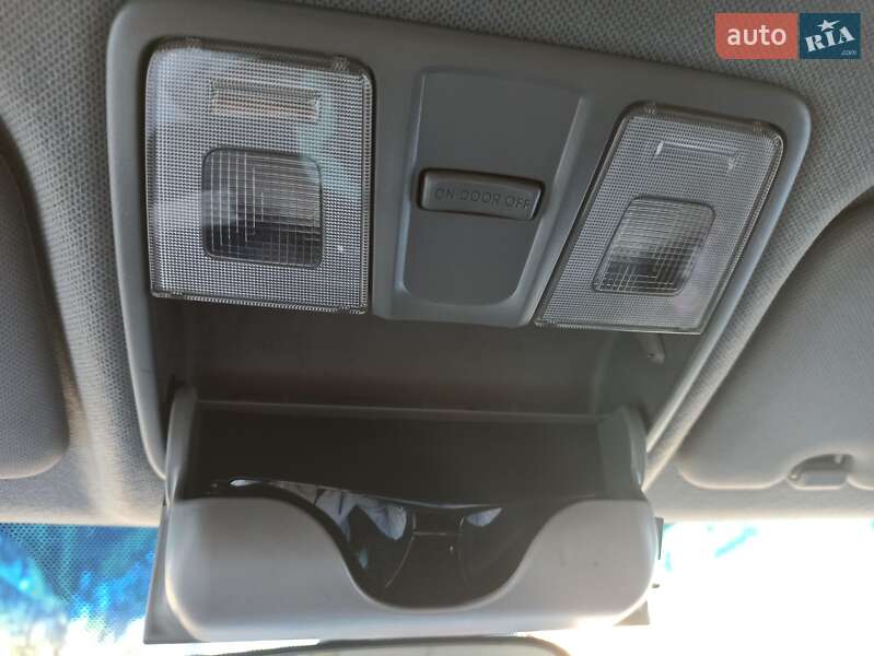 Седан Kia Rio 2014 в Ужгороде