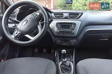 Седан Kia Rio 2014 в 