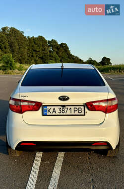 Седан Kia Rio 2012 в 
