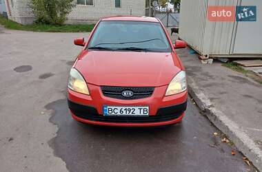 Хетчбек Kia Rio 2008 в Львові