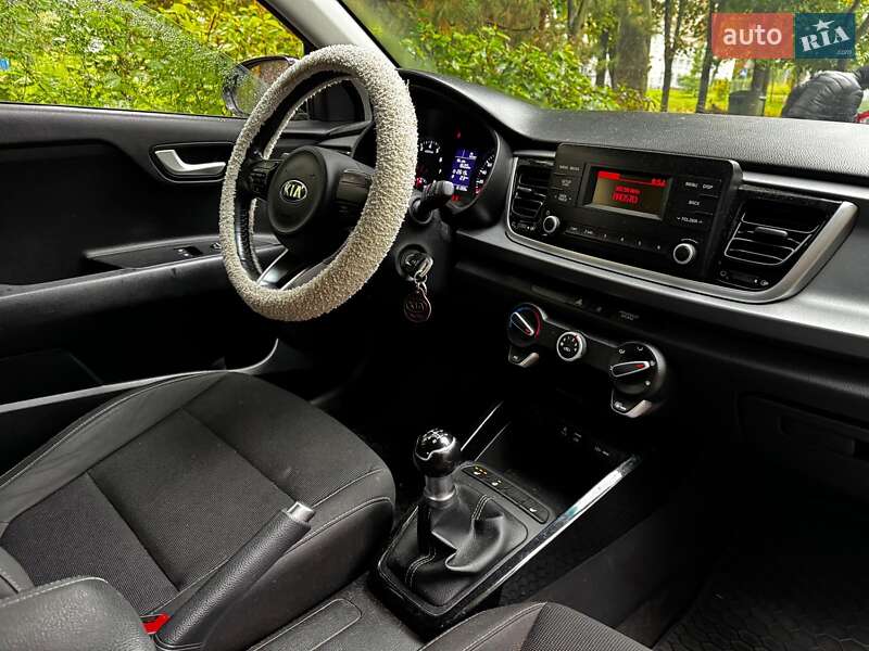 Хэтчбек Kia Rio 2018 в Киеве фото 31 Хэтчбек Kia Rio 2018 в Киеве