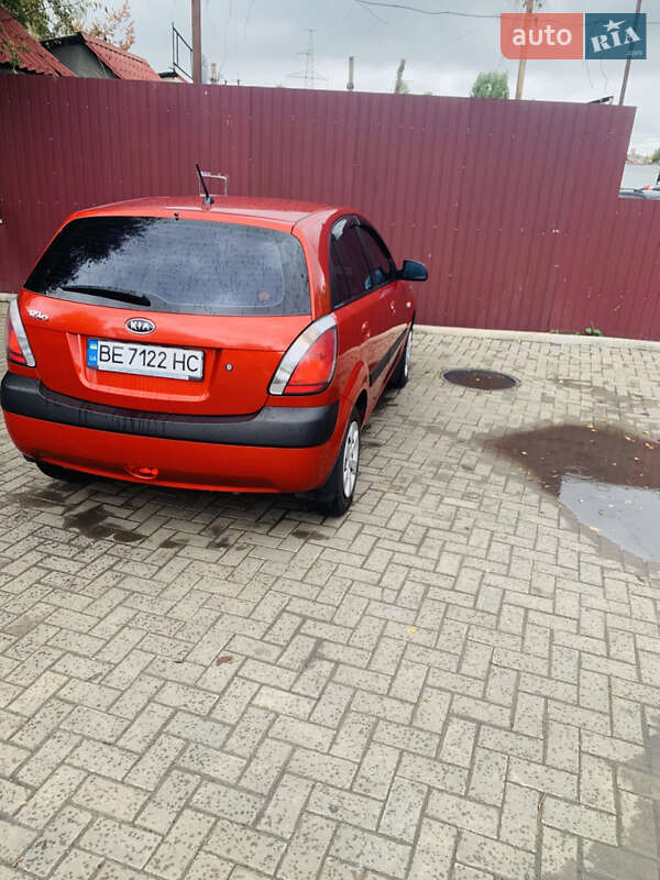 Хэтчбек Kia Rio 2007 в Николаеве