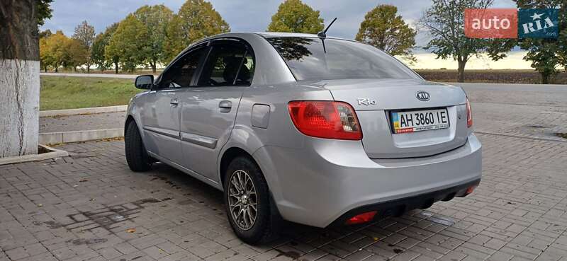 Седан Kia Rio 2011 в Магдалиновке фото 7 Седан Kia Rio 2011 в Магдалиновке