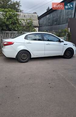 Седан Kia Rio 2013 в 
