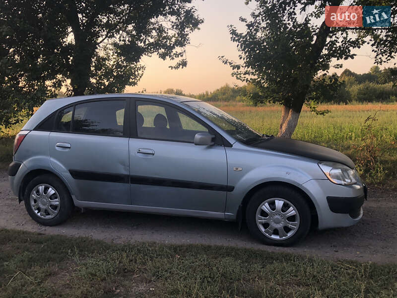 Хэтчбек Kia Rio 2006 в Кагарлыке фото 6 Хэтчбек Kia Rio 2006 в Кагарлыке