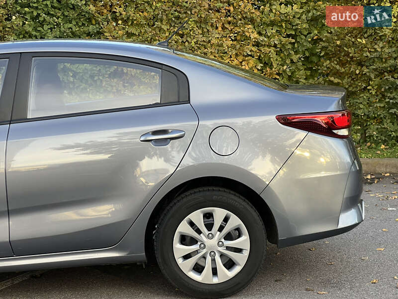 Седан Kia Rio 2021 в Києві
