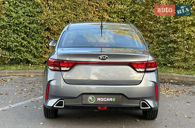 Седан Kia Rio 2021 в  фото 14 Седан Kia Rio 2021 в