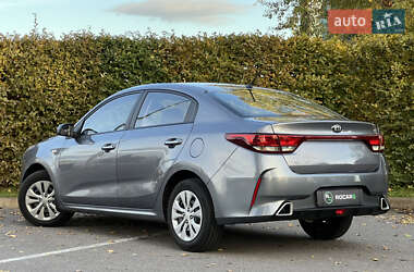 Седан Kia Rio 2021 в  фото 19 Седан Kia Rio 2021 в