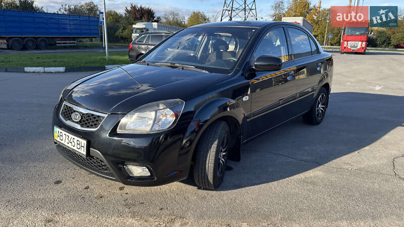 Седан Kia Rio 2010 в Виннице фото Седан Kia Rio 2010 в Виннице