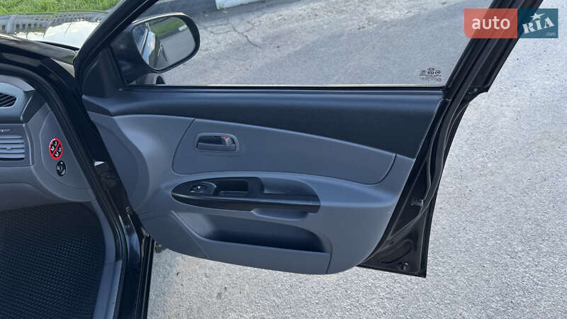 Седан Kia Rio 2010 в Виннице фото 29 Седан Kia Rio 2010 в Виннице