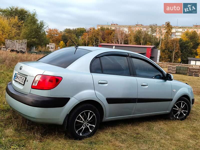 Седан Kia Rio 2007 в Полтаве