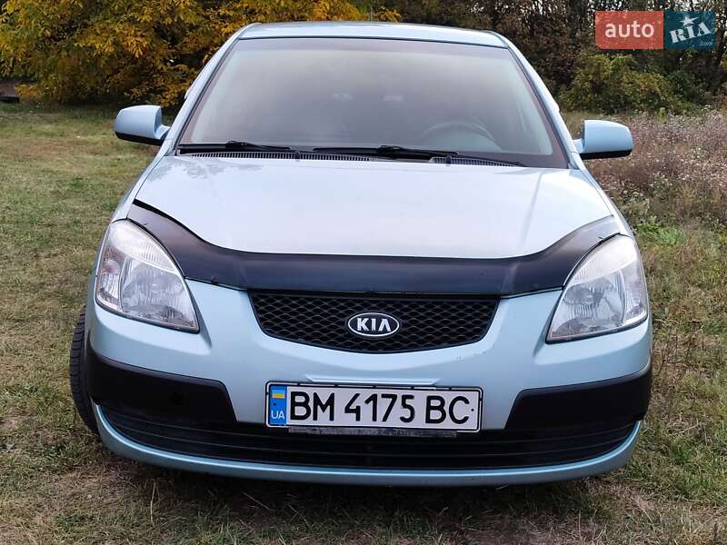 Седан Kia Rio 2007 в Полтаве