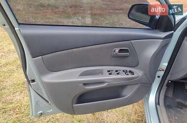 Седан Kia Rio 2007 в  фото 21 Седан Kia Rio 2007 в