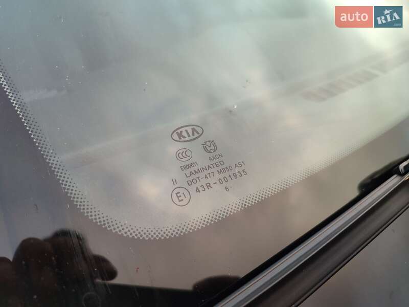 Седан Kia Rio 2007 в Полтаве