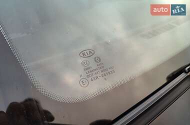 Седан Kia Rio 2007 в  фото 26 Седан Kia Rio 2007 в