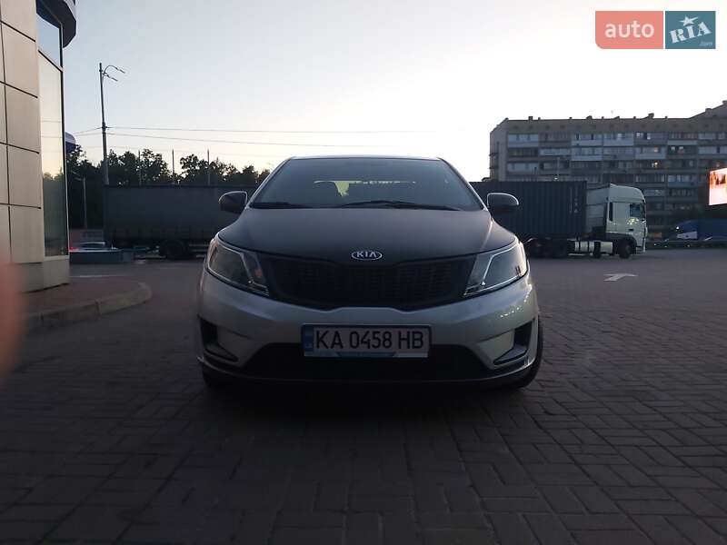 Седан Kia Rio 2013 в Киеве