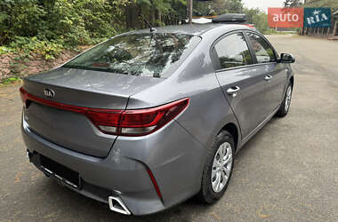 Седан Kia Rio 2021 в 