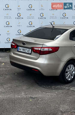 Седан Kia Rio 2012 в 