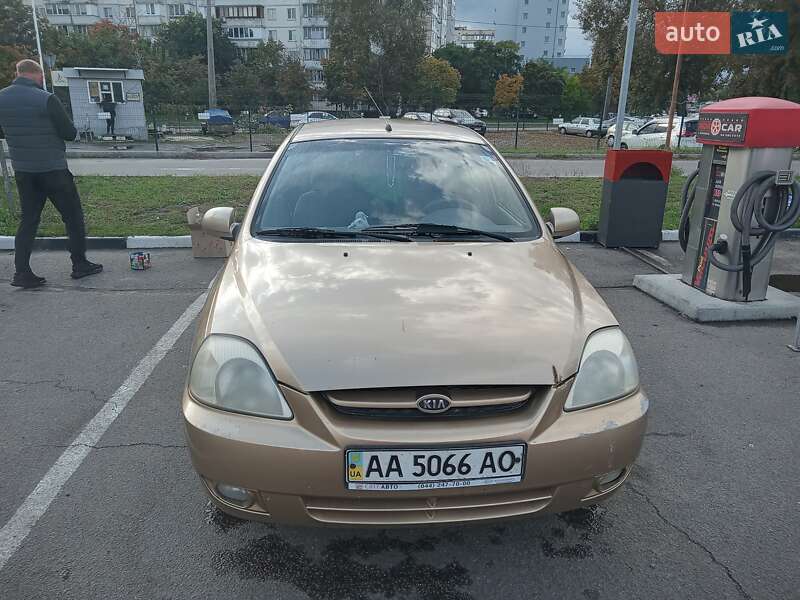 Универсал Kia Rio 2005 в Киеве
