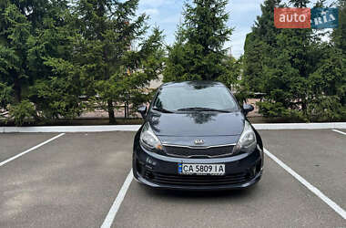 Седан Kia Rio 2017 в 