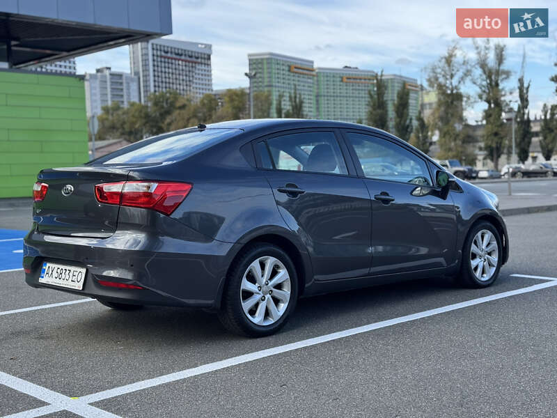 Седан Kia Rio 2016 в Києві