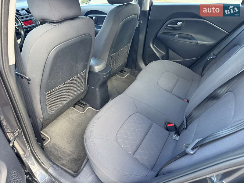 Седан Kia Rio 2016 в Києві