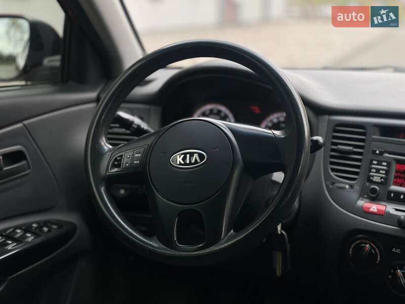 Хэтчбек Kia Rio 2011 в Днепре фото 15 Хэтчбек Kia Rio 2011 в Днепре