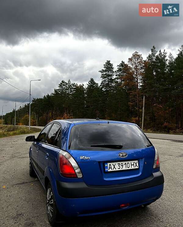 Хетчбек Kia Rio 2007 в Тростянці