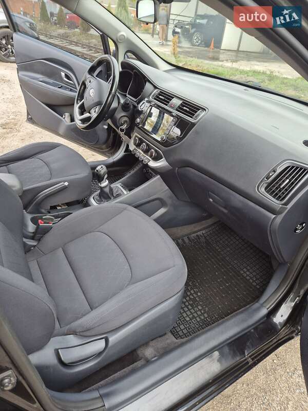 Седан Kia Rio 2017 в Охтирці фото 10 Седан Kia Rio 2017 в Охтирці