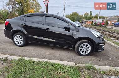 Седан Kia Rio 2017 в 