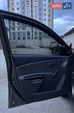 Седан Kia Rio 2010 в 