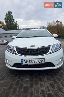 Седан Kia Rio 2012 в Днепре
