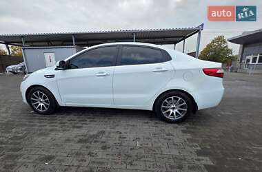 Седан Kia Rio 2012 в 