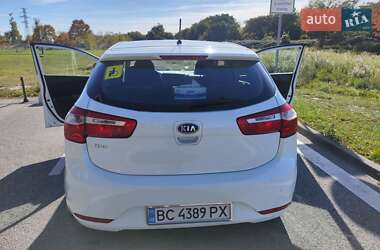 Хэтчбек Kia Rio 2012 в 