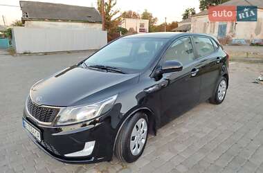 Хэтчбек Kia Rio 2012 в 