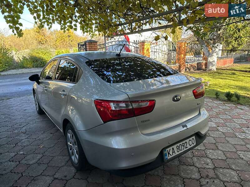 Седан Kia Rio 2014 в Вараші фото 2 Седан Kia Rio 2014 в Вараші